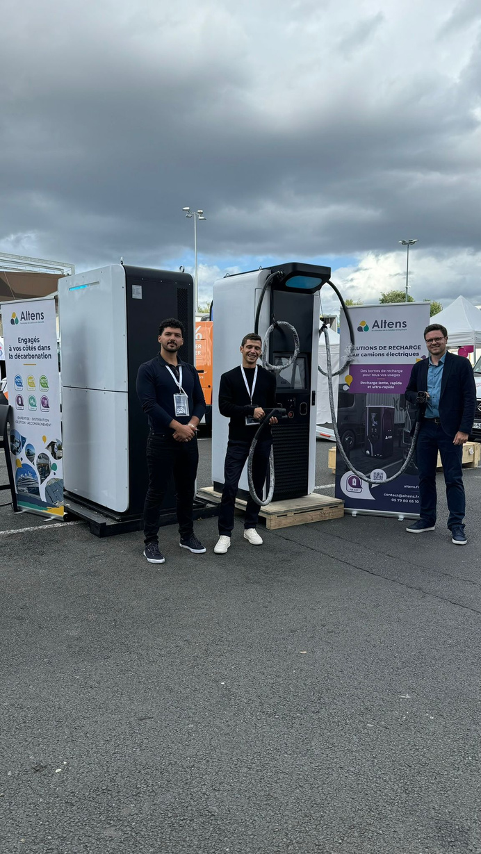 Anis with heavy-vehicle charging infrastructure at Altens